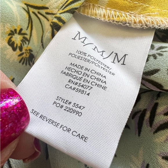 CAbi Medium Golden Glow Split Floral Sleeveless Shirt Tank Vibrant Long Length - Picture 10 of 11